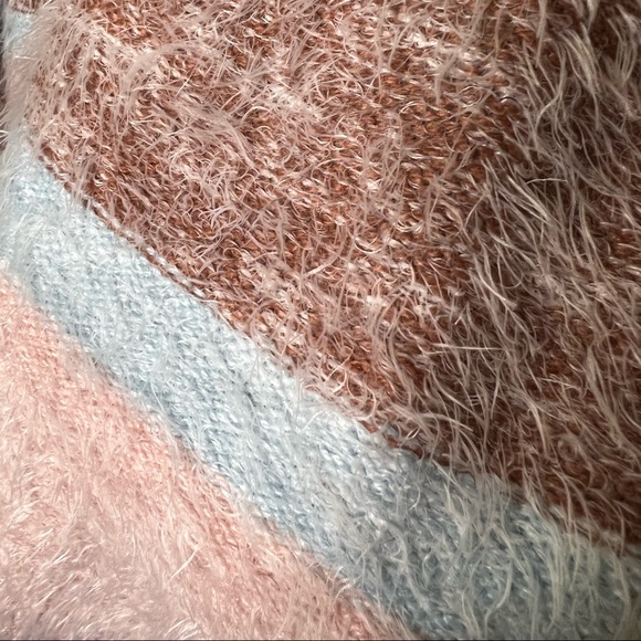 TRIBAL JEANS Swoop Neck Color Block Bubble Sleeve Soft Sweater - Picture 8 of 11